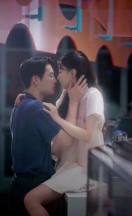 贴心咖啡美味店长封面图